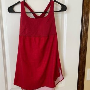 Red Lululemon tank w/ shelf bra size 6